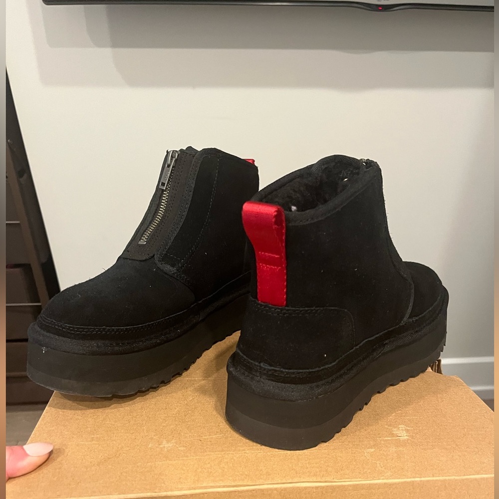 Ugg Neumel Platform Zip Booties